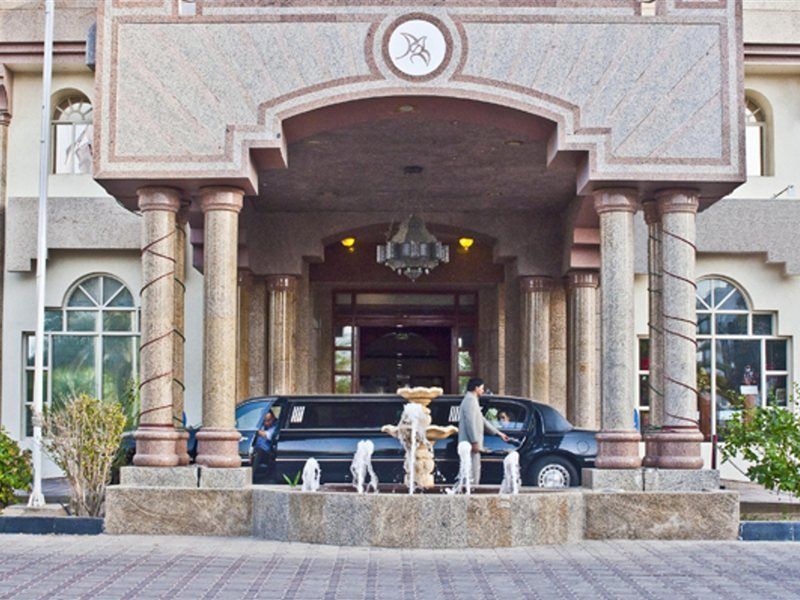 فندق سفير الدولى مسقط المظهر الخارجي الصورة